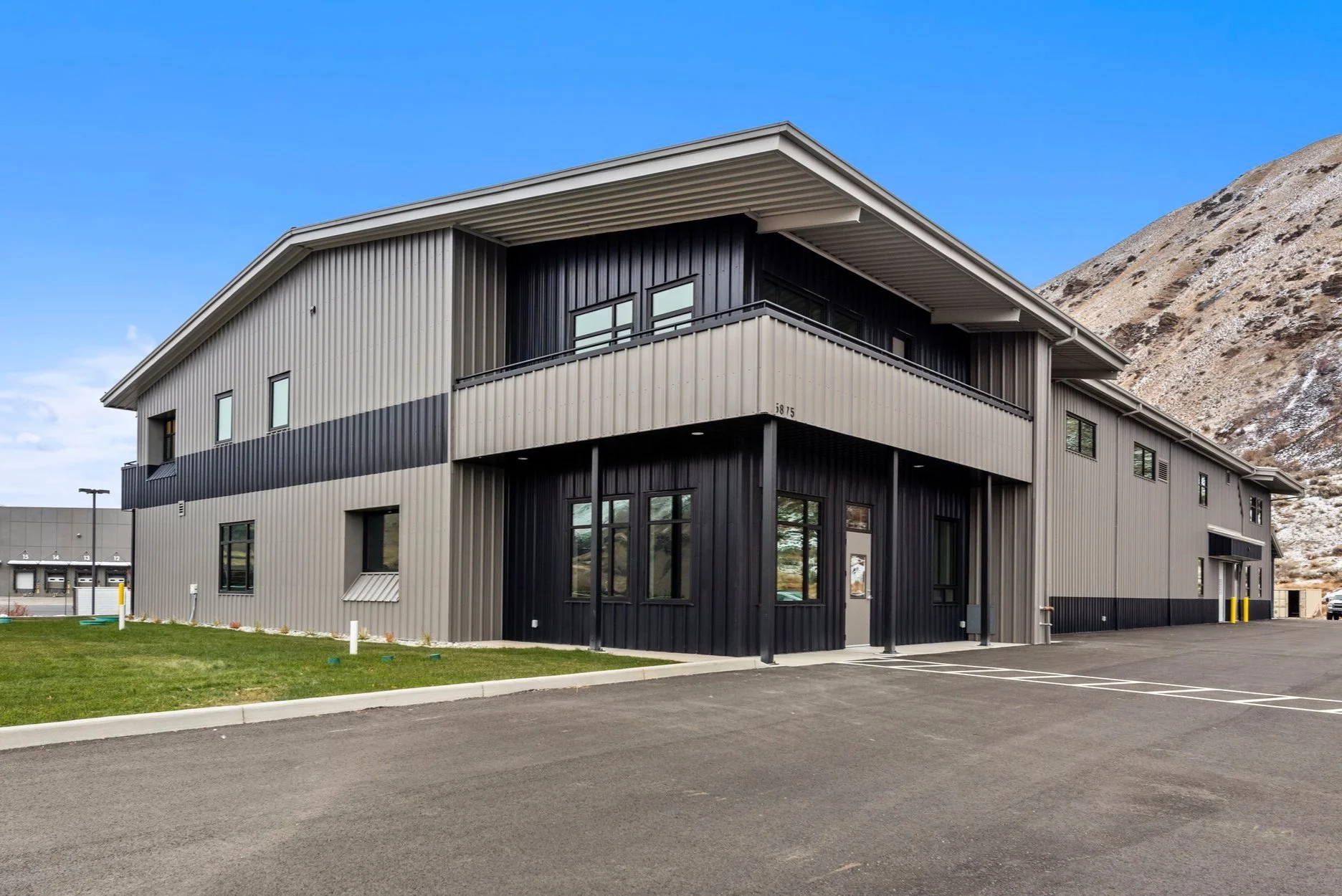 Commercial roofing for Lexington industries