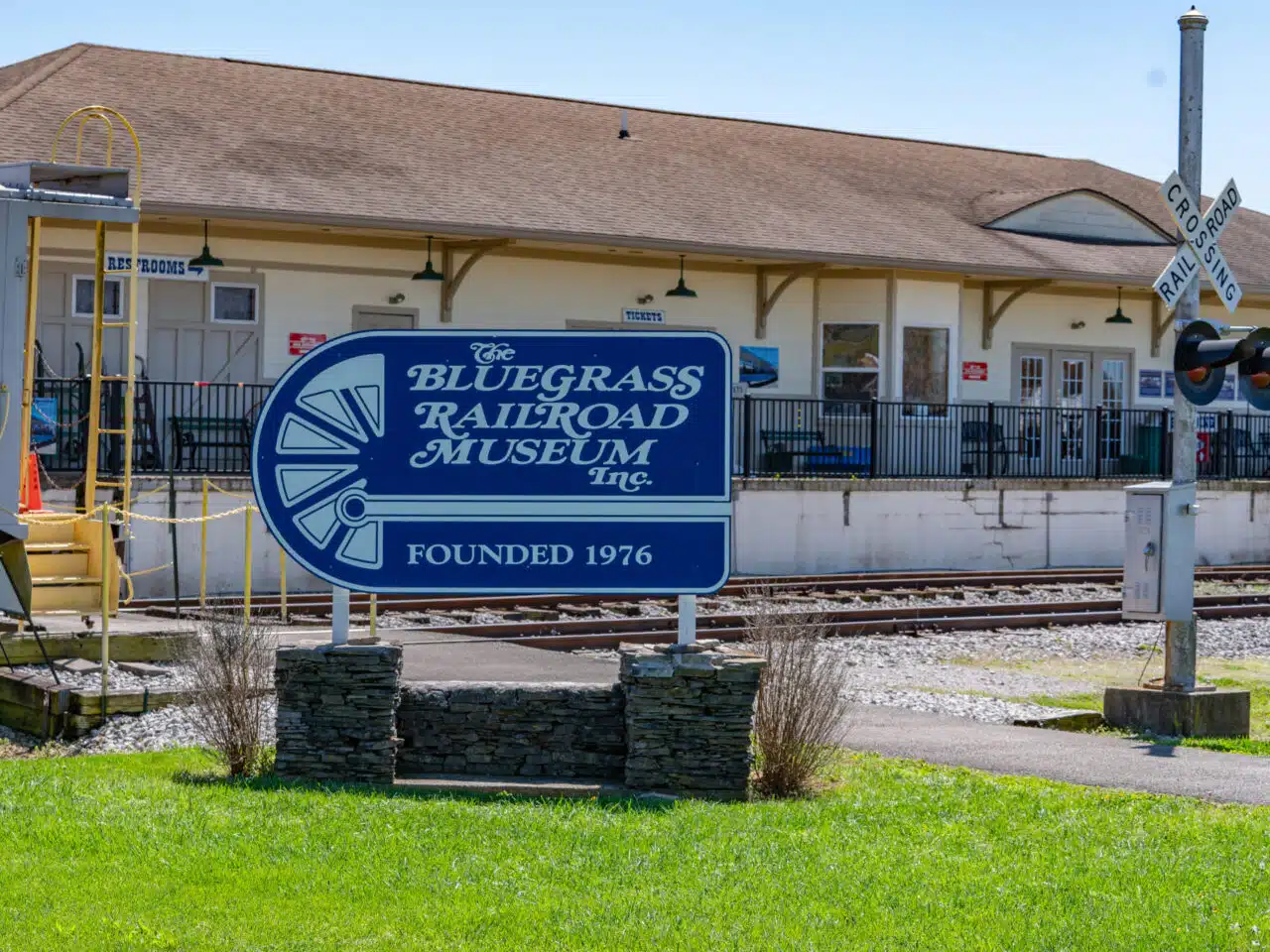 Commercial Roofing Contractors Bluegrass Station, KY | Local Roofers